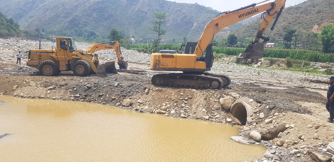 बिपी राजमार्गको पुनर्निर्माण अन्तिम चरणमा, शुक्रबारबाट यातायात चल्ने